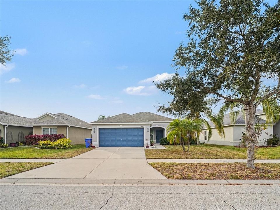 For Sale: $335,000 (4 beds, 2 baths, 1571 Square Feet)