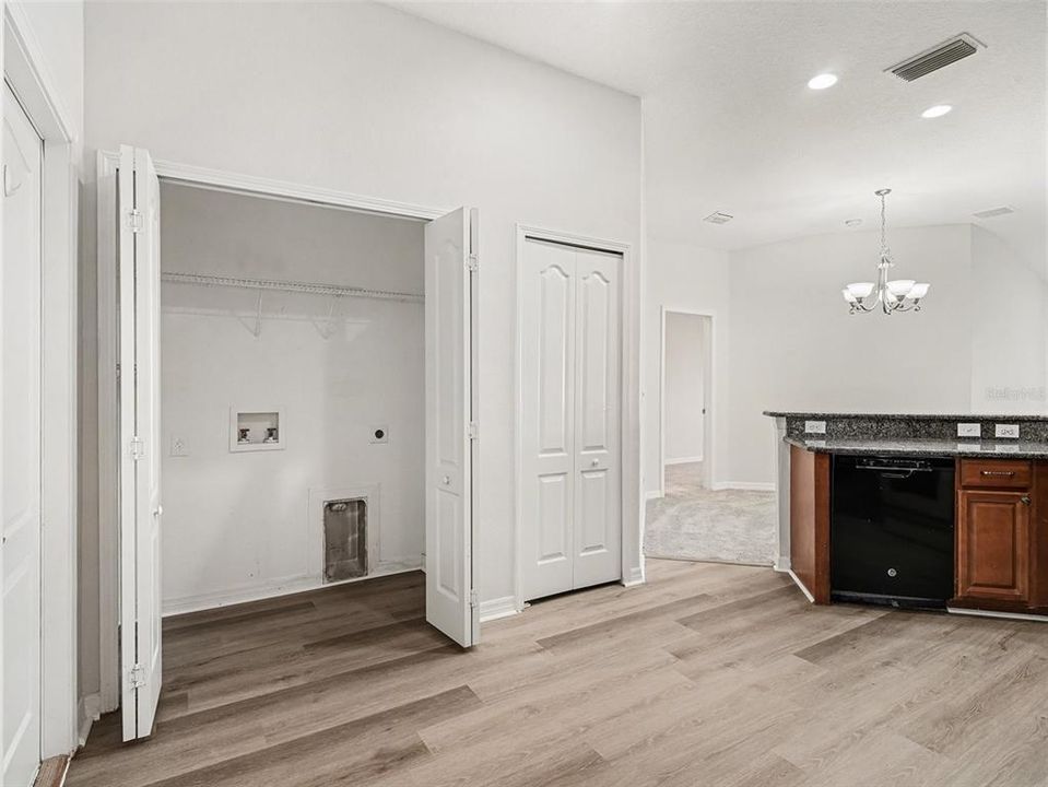 For Sale: $335,000 (4 beds, 2 baths, 1571 Square Feet)