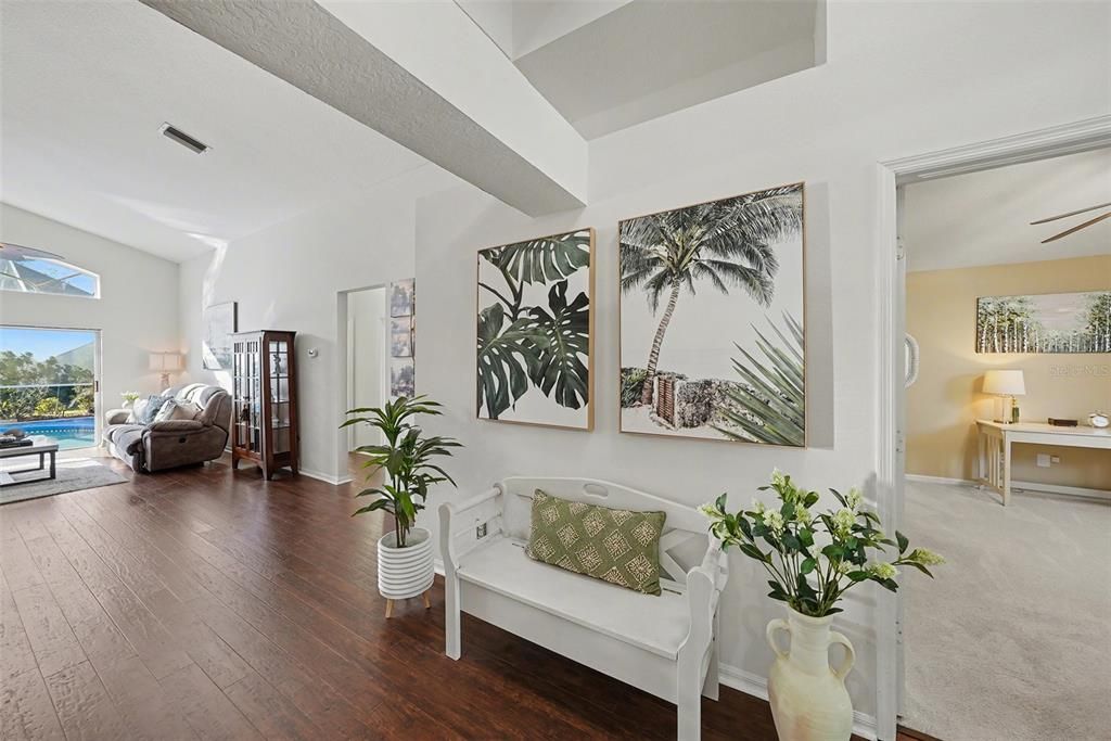 En Venta: $514,900 (4 camas, 2 baños, 1665 Pies cuadrados)