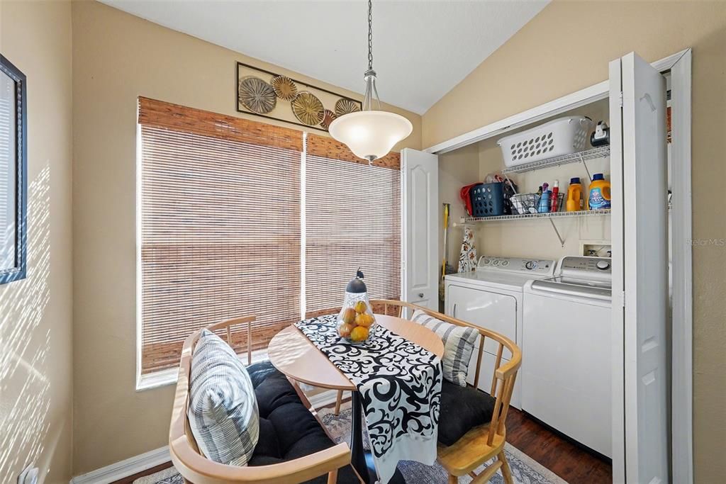 En Venta: $514,900 (4 camas, 2 baños, 1665 Pies cuadrados)