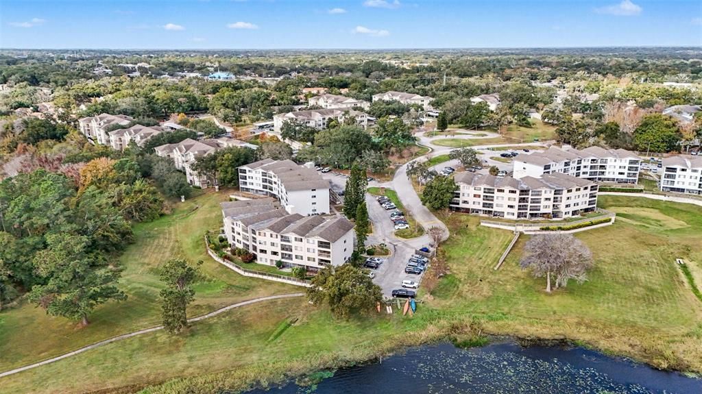 For Sale: $149,900 (2 beds, 2 baths, 1001 Square Feet)