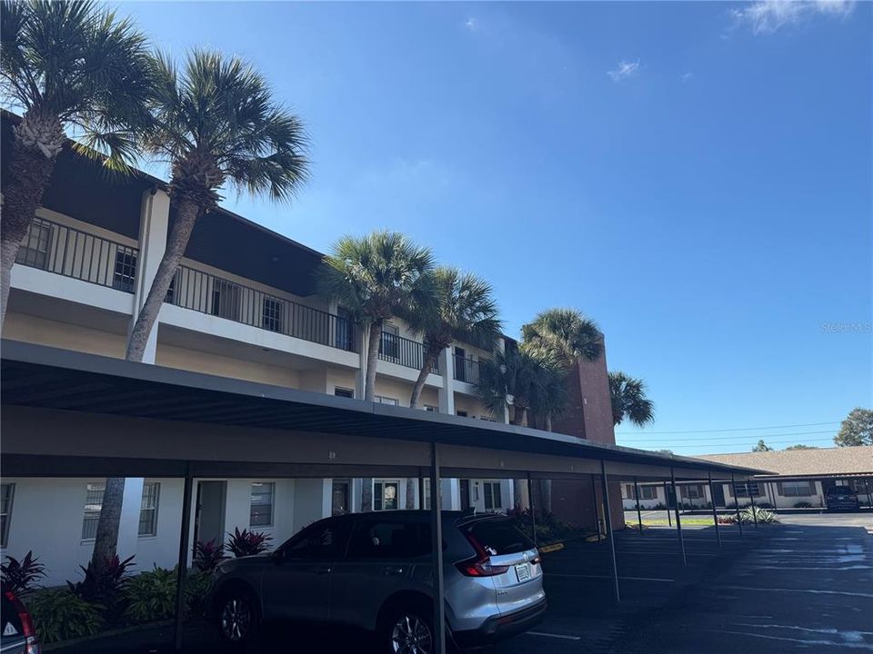 For Sale: $149,900 (1 beds, 1 baths, 593 Square Feet)