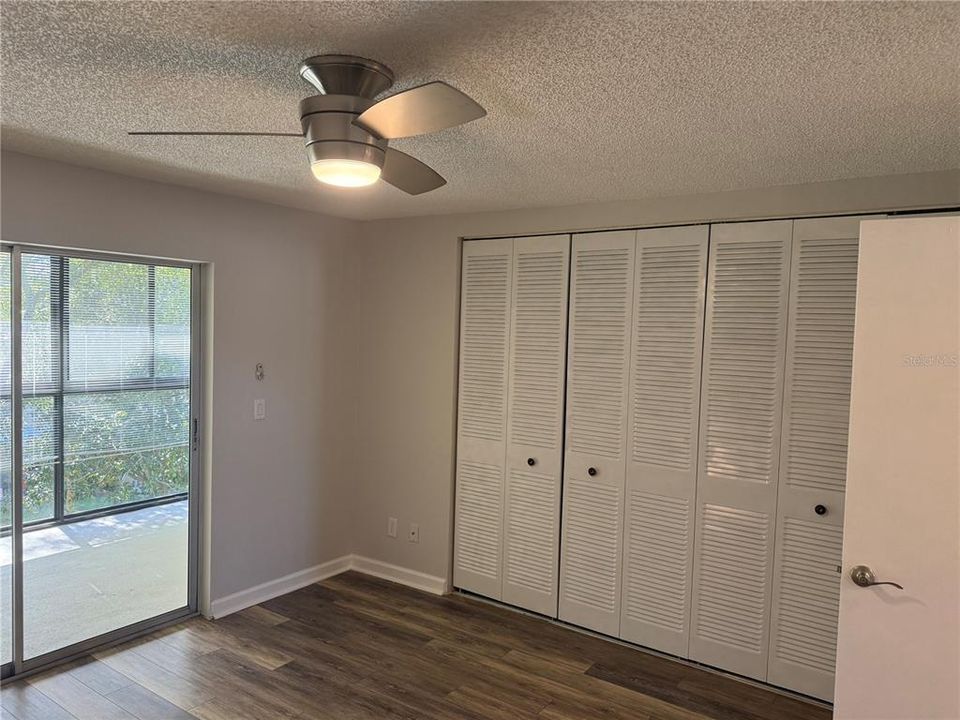 For Sale: $149,900 (1 beds, 1 baths, 593 Square Feet)