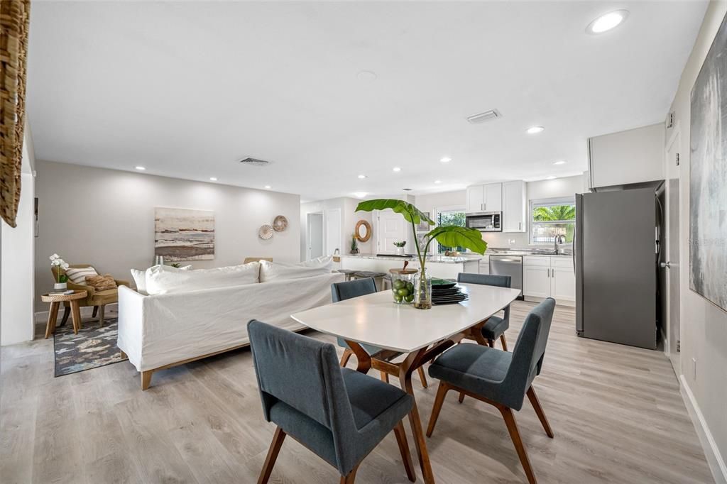 For Sale: $489,900 (3 beds, 2 baths, 1493 Square Feet)