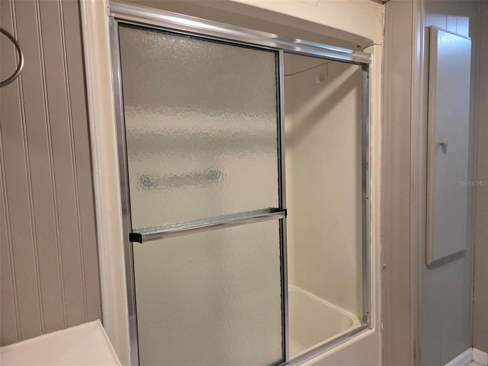 Под контрактом: $139,900 (2 спален, 2 ванн, 960 Квадратных фут)