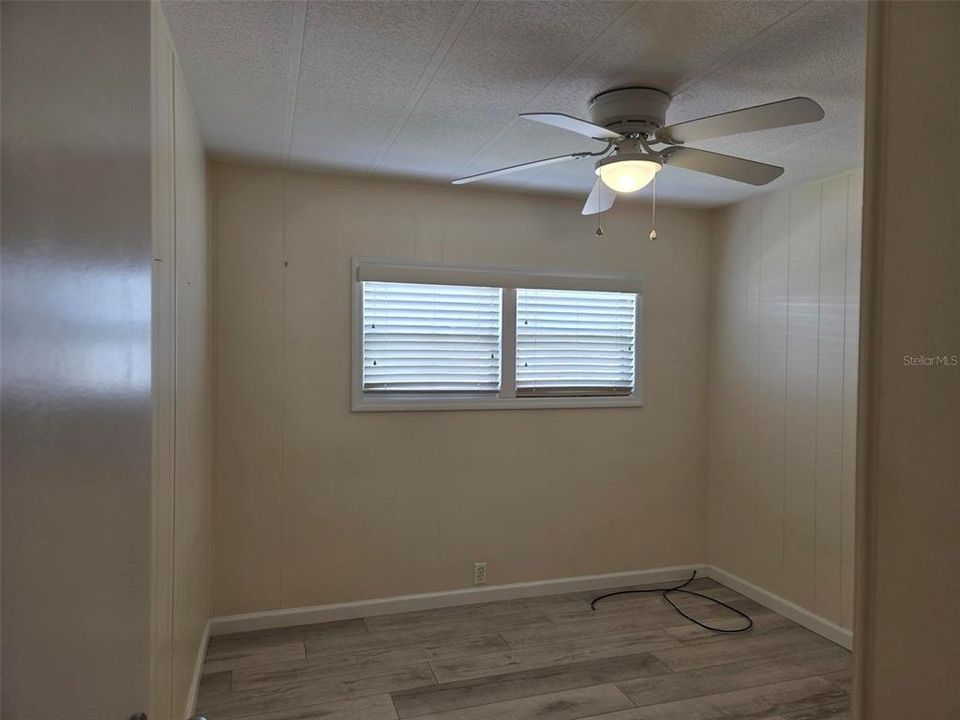 Под контрактом: $139,900 (2 спален, 2 ванн, 960 Квадратных фут)