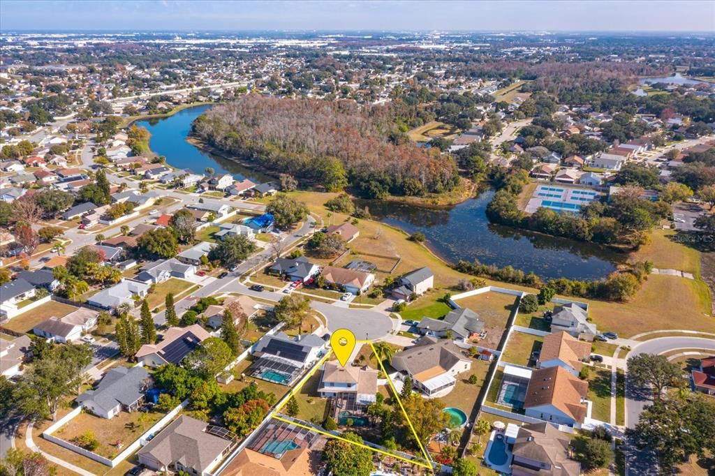 En Venta: $449,000 (4 camas, 2 baños, 1864 Pies cuadrados)