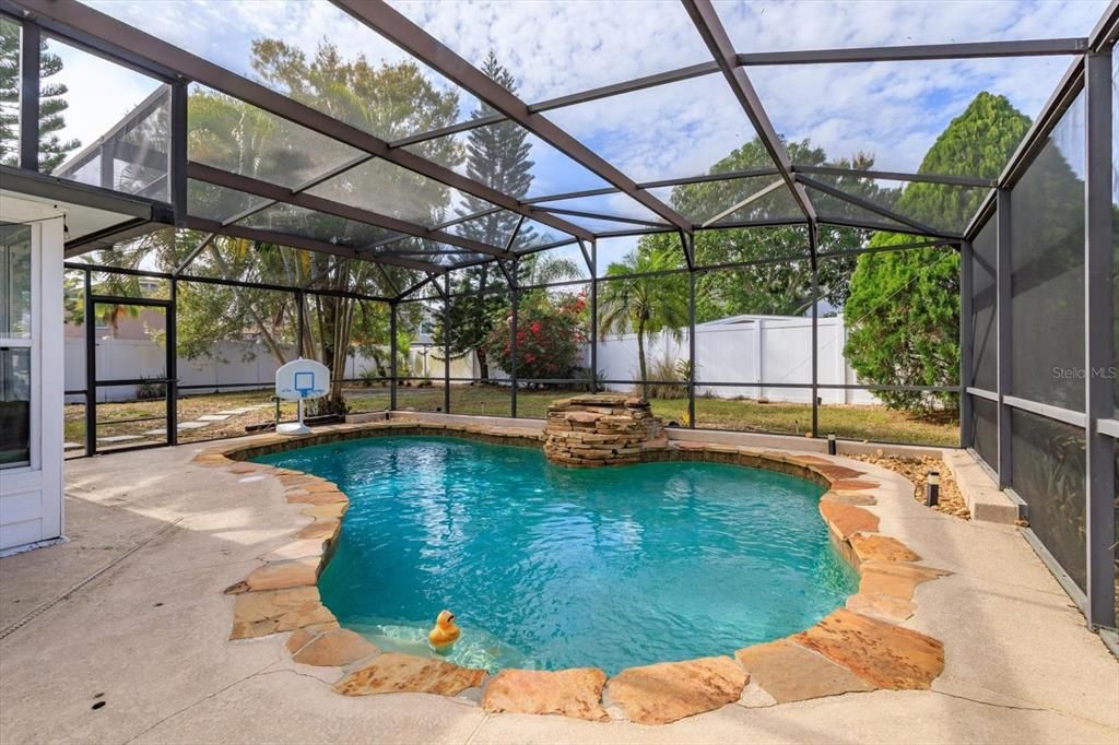 En Venta: $449,000 (4 camas, 2 baños, 1864 Pies cuadrados)