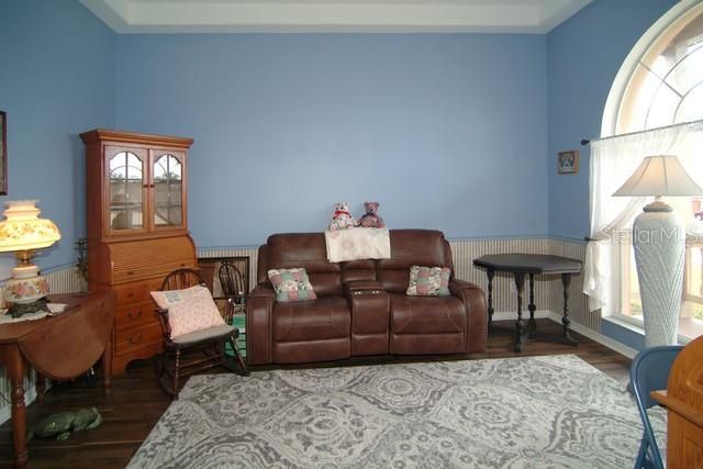 En Venta: $525,000 (3 camas, 2 baños, 2195 Pies cuadrados)