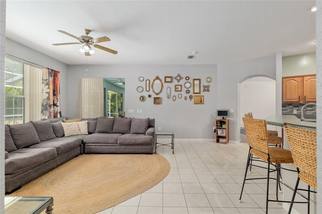 For Rent: $2,700 (3 beds, 2 baths, 2095 Square Feet)