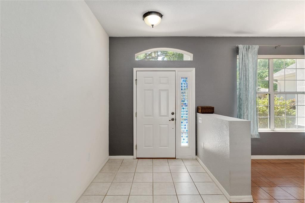 For Rent: $2,700 (3 beds, 2 baths, 2095 Square Feet)