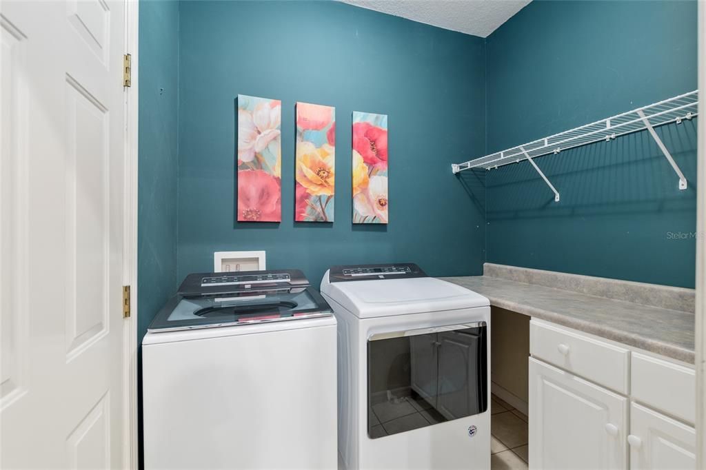 For Rent: $2,700 (3 beds, 2 baths, 2095 Square Feet)