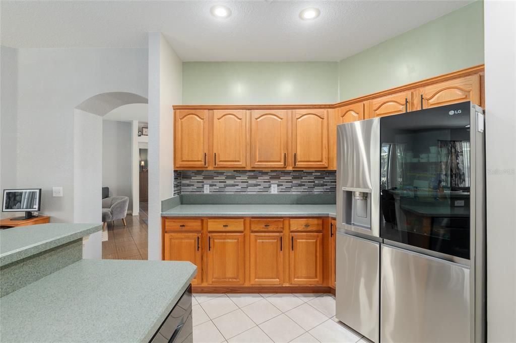 For Rent: $2,700 (3 beds, 2 baths, 2095 Square Feet)