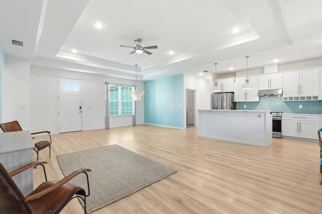 На продажу: $575,000 (3 спален, 2 ванн, 1834 Квадратных фут)