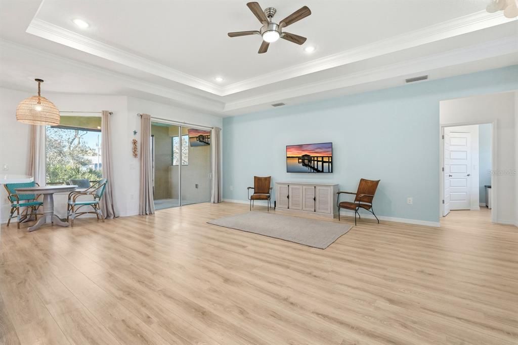 На продажу: $575,000 (3 спален, 2 ванн, 1834 Квадратных фут)