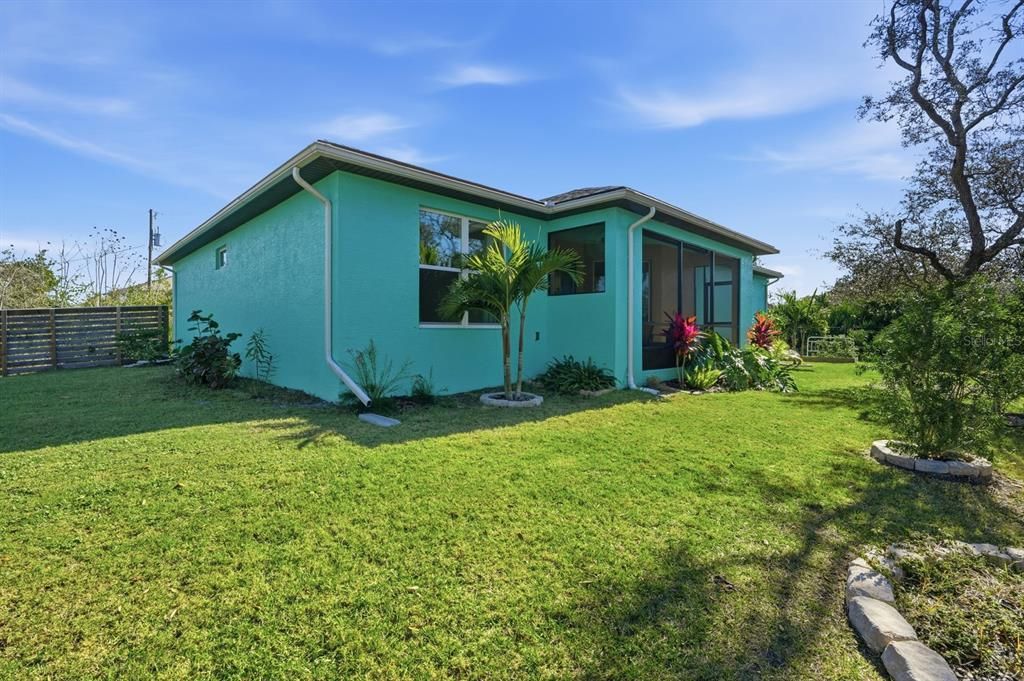 На продажу: $575,000 (3 спален, 2 ванн, 1834 Квадратных фут)