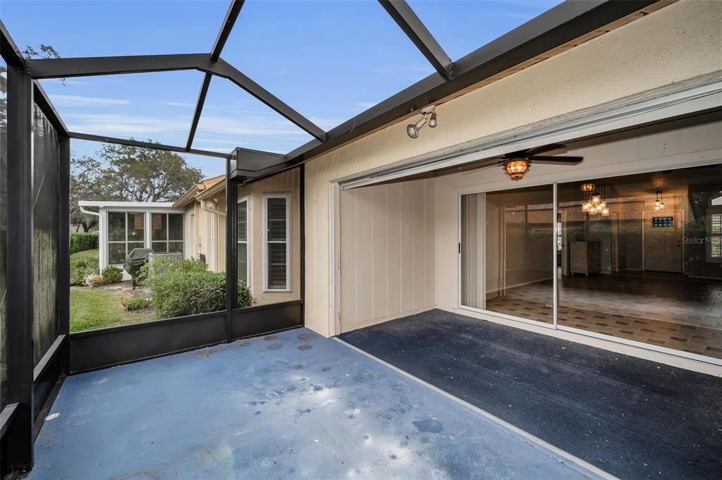 For Sale: $329,900 (2 beds, 2 baths, 1549 Square Feet)