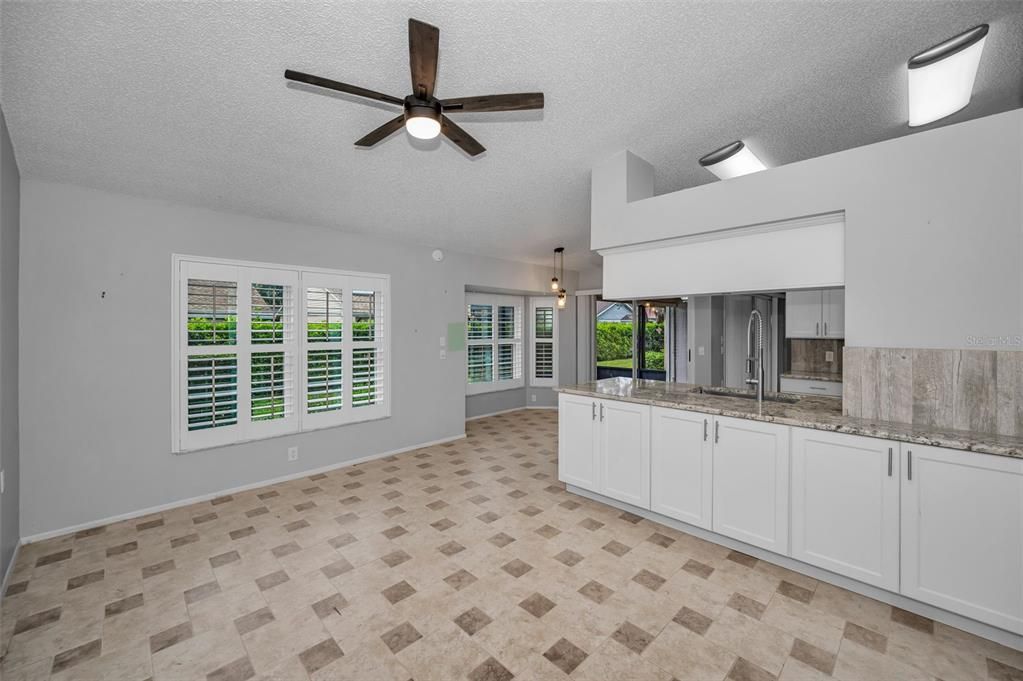 For Sale: $329,900 (2 beds, 2 baths, 1549 Square Feet)