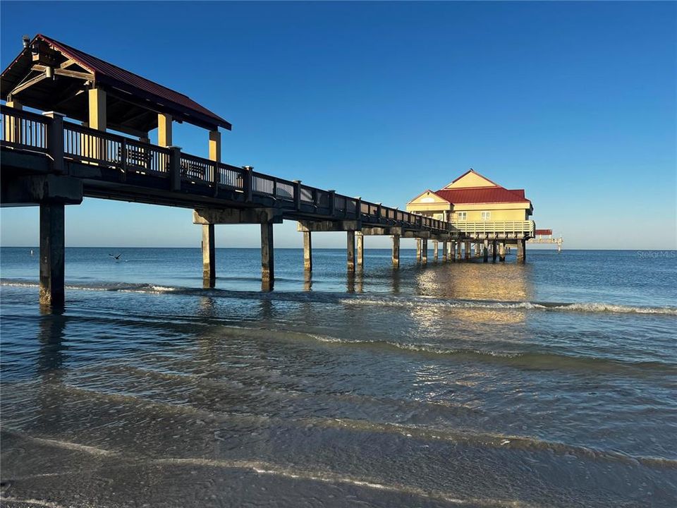 На продажу: $625,000 (4 спален, 2 ванн, 2111 Квадратных фут)