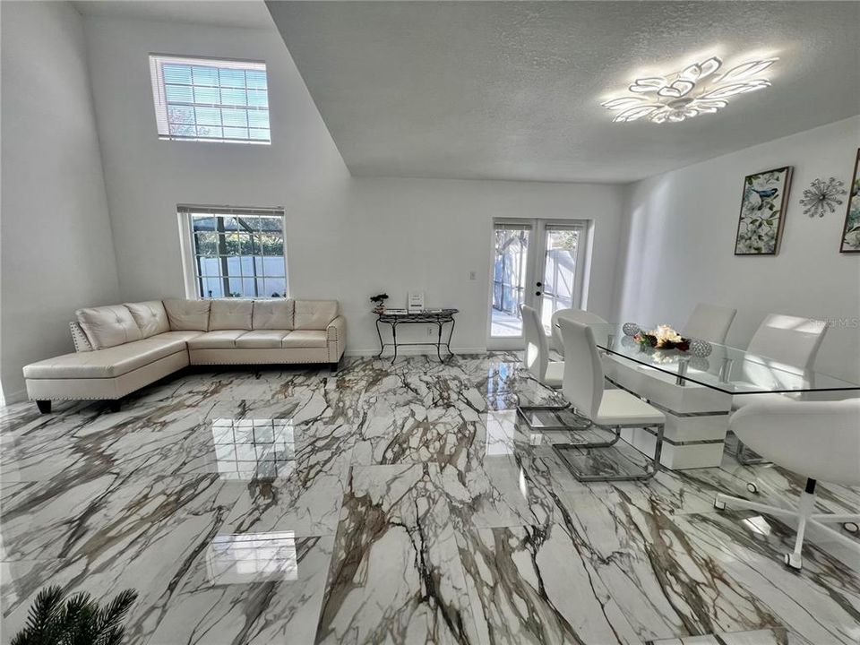 На продажу: $625,000 (4 спален, 2 ванн, 2111 Квадратных фут)