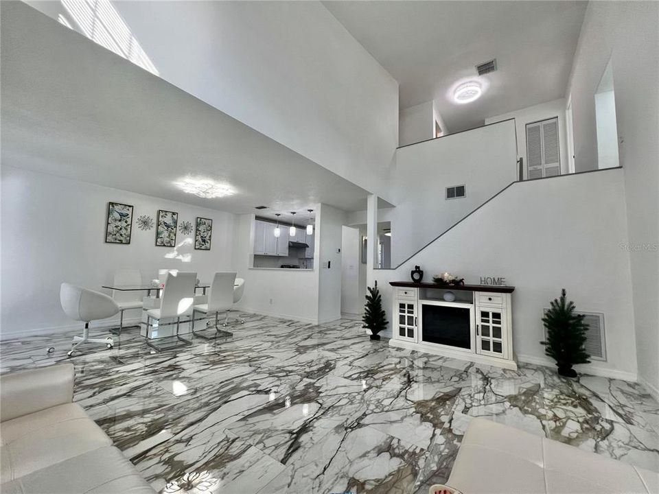 На продажу: $625,000 (4 спален, 2 ванн, 2111 Квадратных фут)