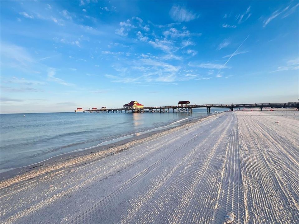 На продажу: $625,000 (4 спален, 2 ванн, 2111 Квадратных фут)