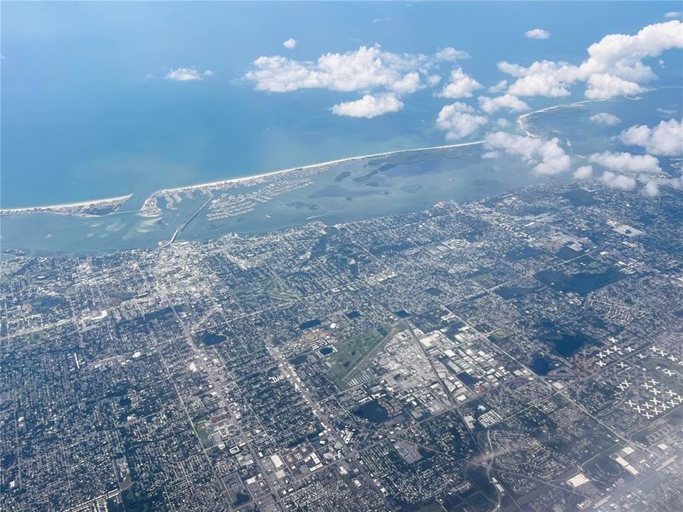 На продажу: $625,000 (4 спален, 2 ванн, 2111 Квадратных фут)