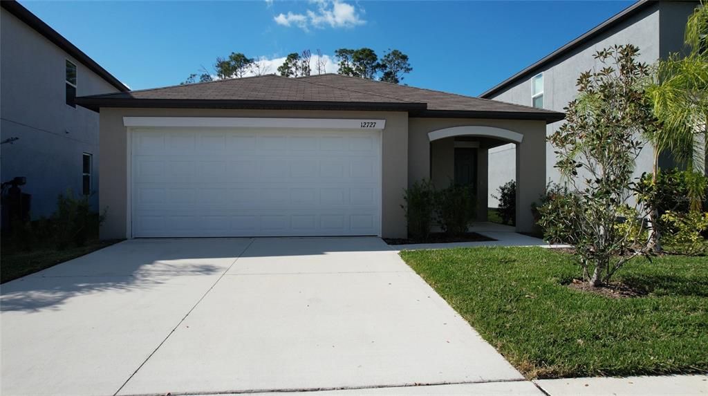 For Rent: $2,900 (3 beds, 2 baths, 1451 Square Feet)