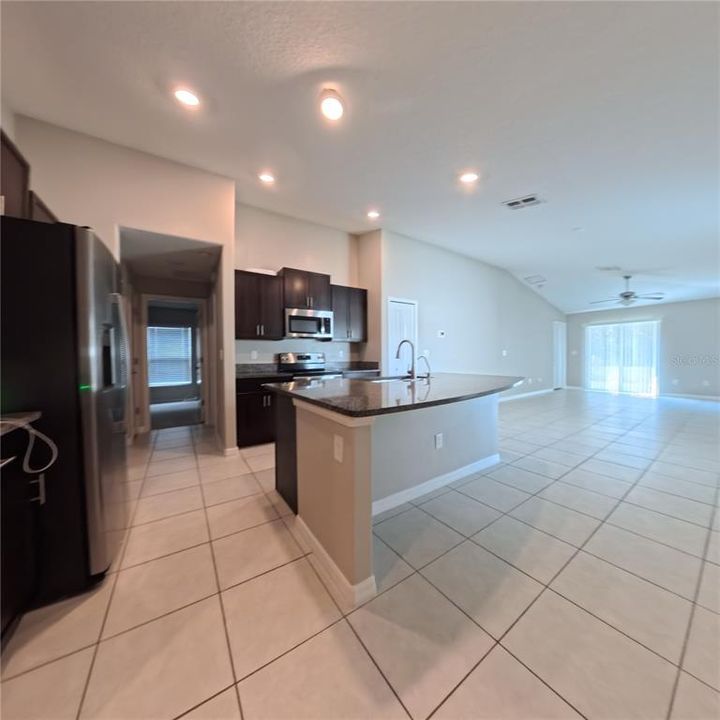 For Rent: $2,900 (3 beds, 2 baths, 1451 Square Feet)