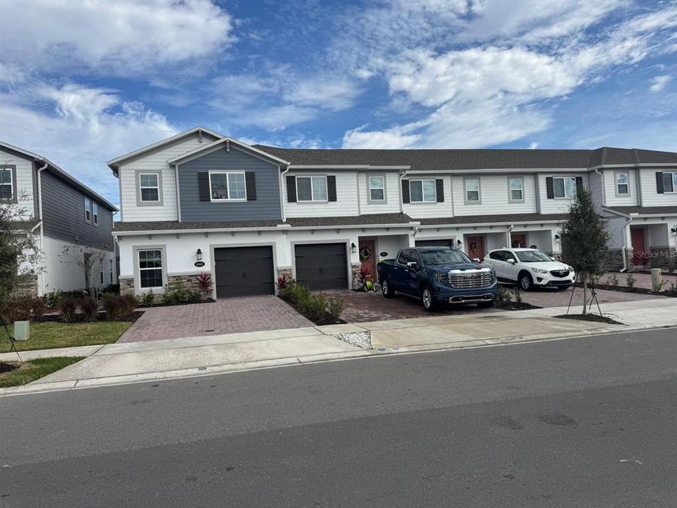 For Rent: $2,500 (4 beds, 3 baths, 1769 Square Feet)