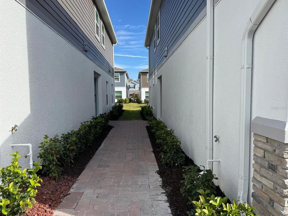 For Rent: $2,500 (4 beds, 3 baths, 1769 Square Feet)