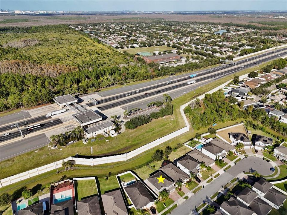 En Venta: $659,000 (4 camas, 2 baños, 2855 Pies cuadrados)