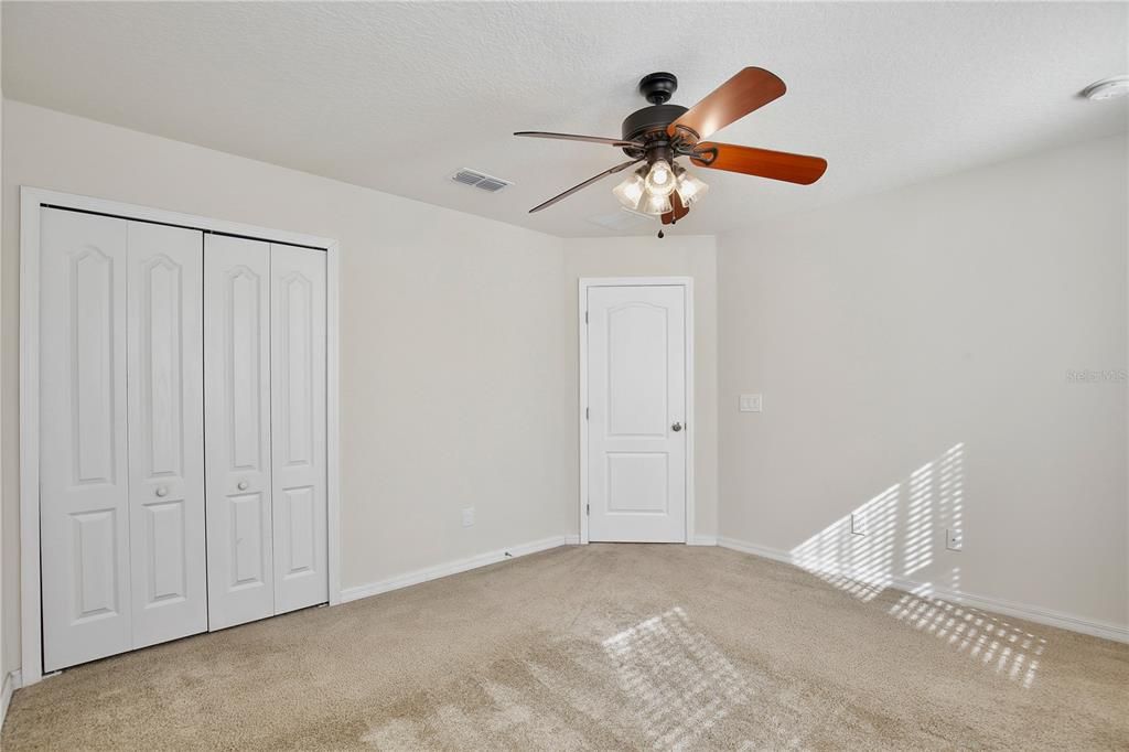 En Venta: $659,000 (4 camas, 2 baños, 2855 Pies cuadrados)