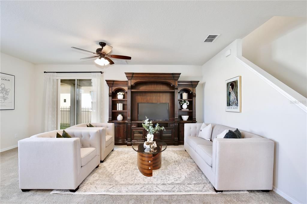 En Venta: $659,000 (4 camas, 2 baños, 2855 Pies cuadrados)