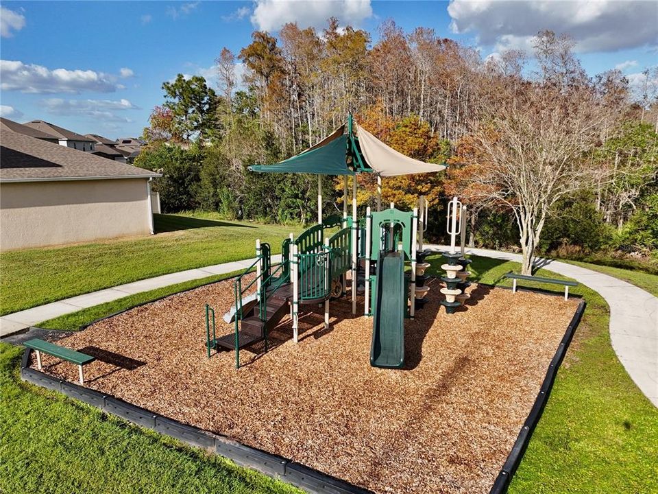 En Venta: $659,000 (4 camas, 2 baños, 2855 Pies cuadrados)