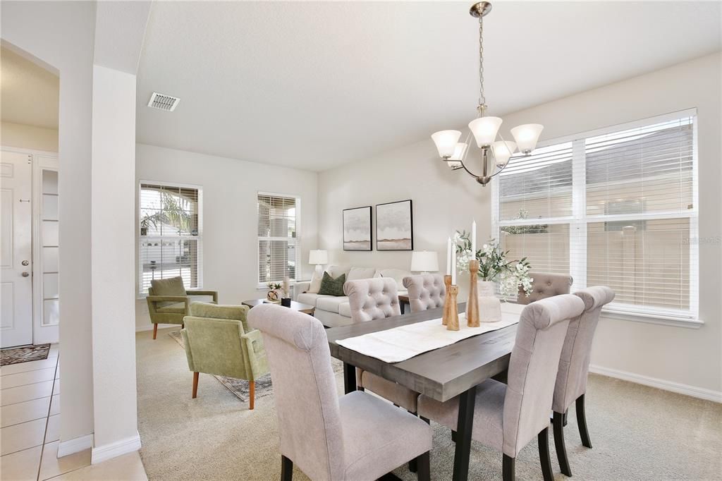 En Venta: $659,000 (4 camas, 2 baños, 2855 Pies cuadrados)