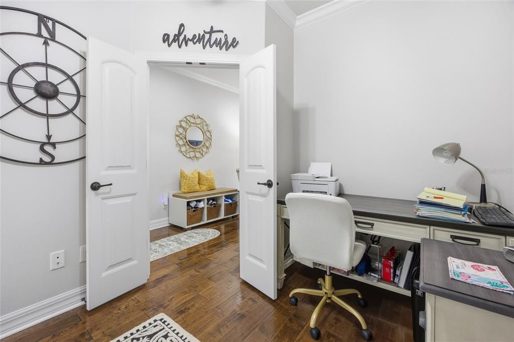 For Sale: $335,000 (2 beds, 2 baths, 1432 Square Feet)