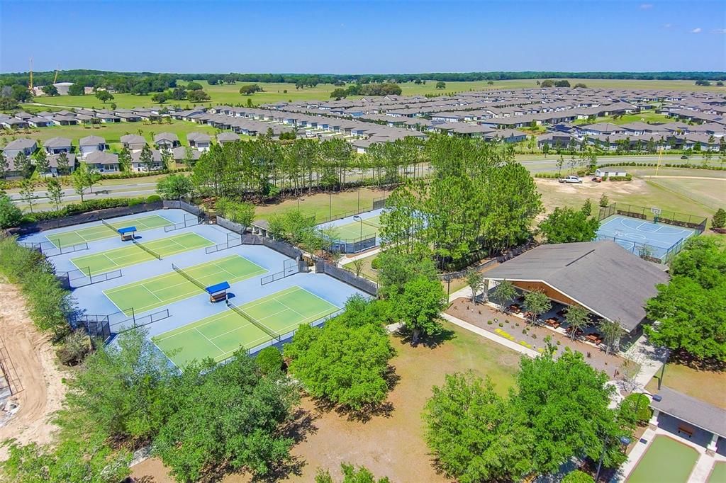 For Sale: $335,000 (2 beds, 2 baths, 1432 Square Feet)