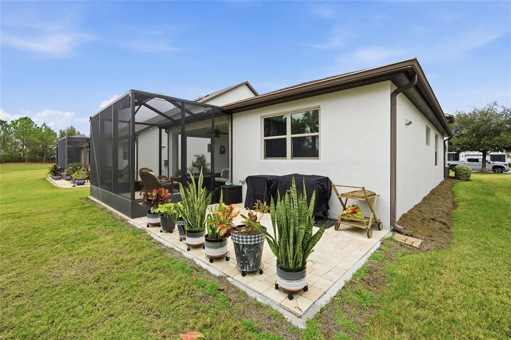 For Sale: $335,000 (2 beds, 2 baths, 1432 Square Feet)