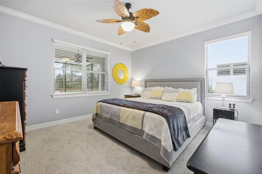 For Sale: $335,000 (2 beds, 2 baths, 1432 Square Feet)