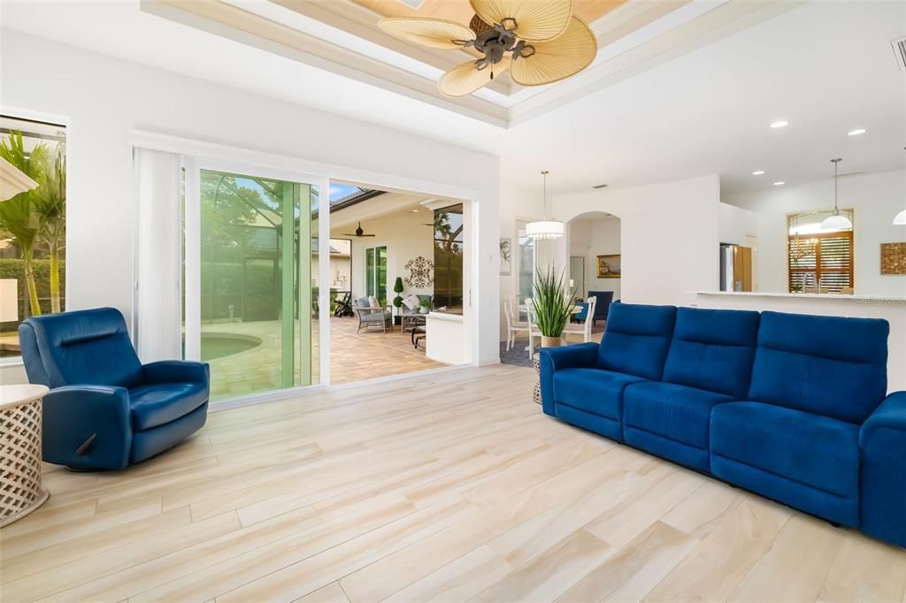 For Sale: $900,000 (3 beds, 3 baths, 3246 Square Feet)