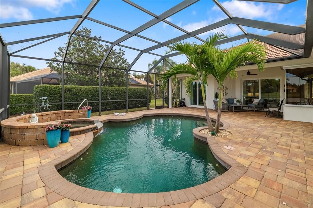 For Sale: $900,000 (3 beds, 3 baths, 3246 Square Feet)