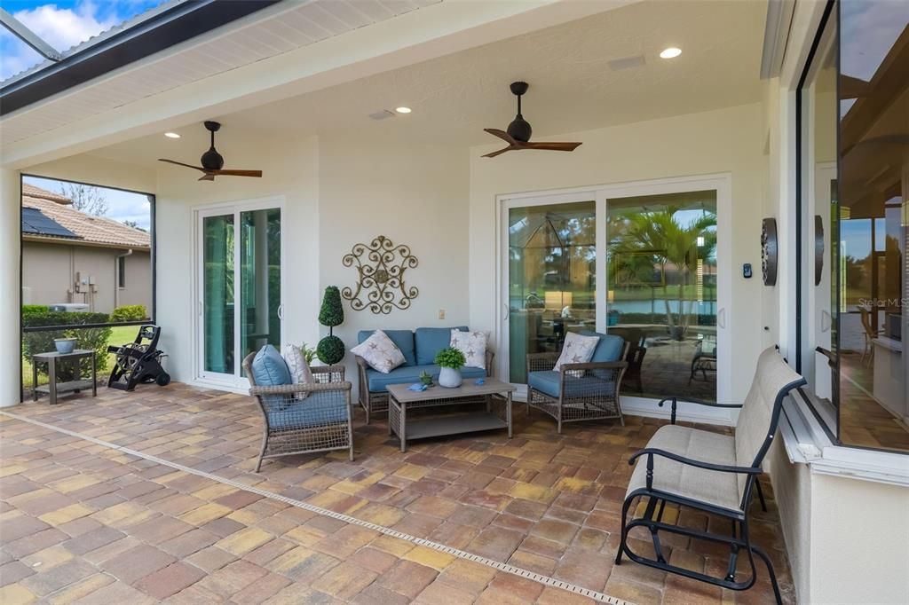 For Sale: $900,000 (3 beds, 3 baths, 3246 Square Feet)