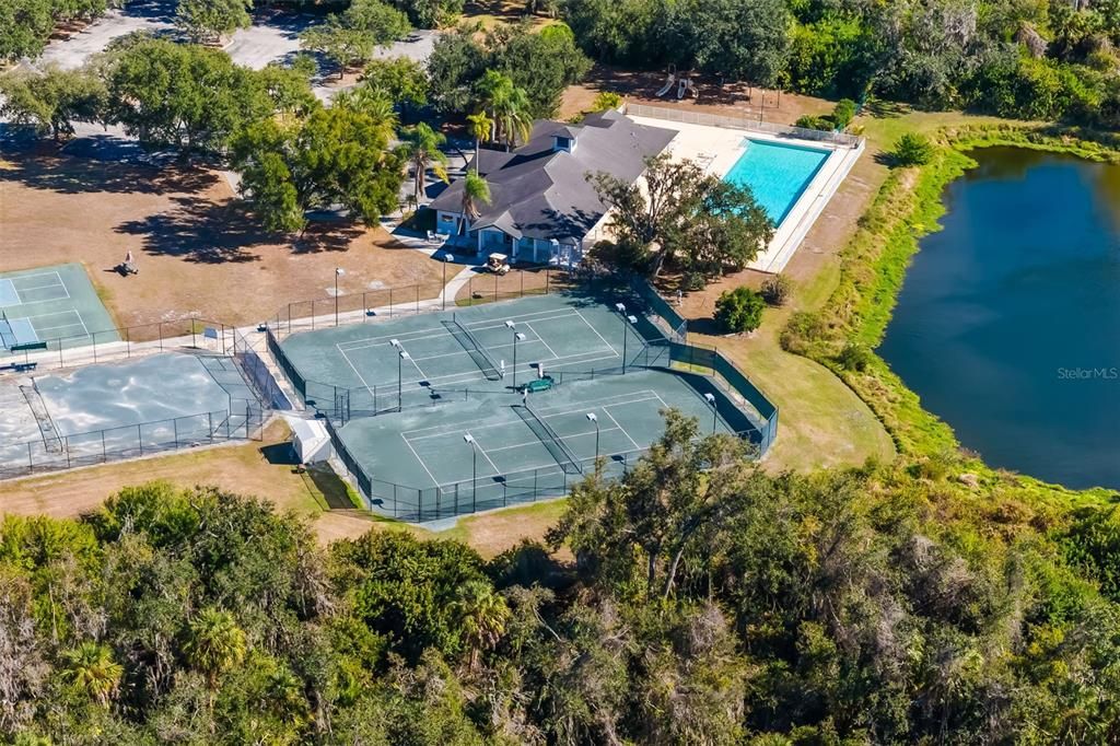 For Sale: $900,000 (3 beds, 3 baths, 3246 Square Feet)