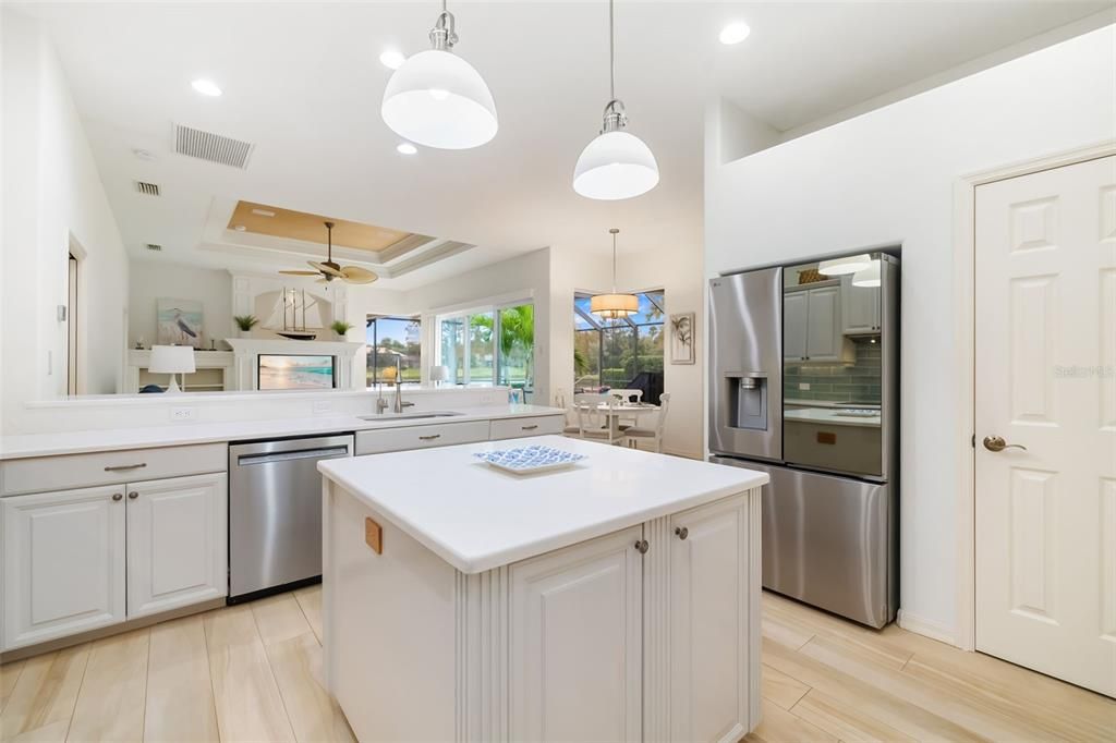 For Sale: $900,000 (3 beds, 3 baths, 3246 Square Feet)