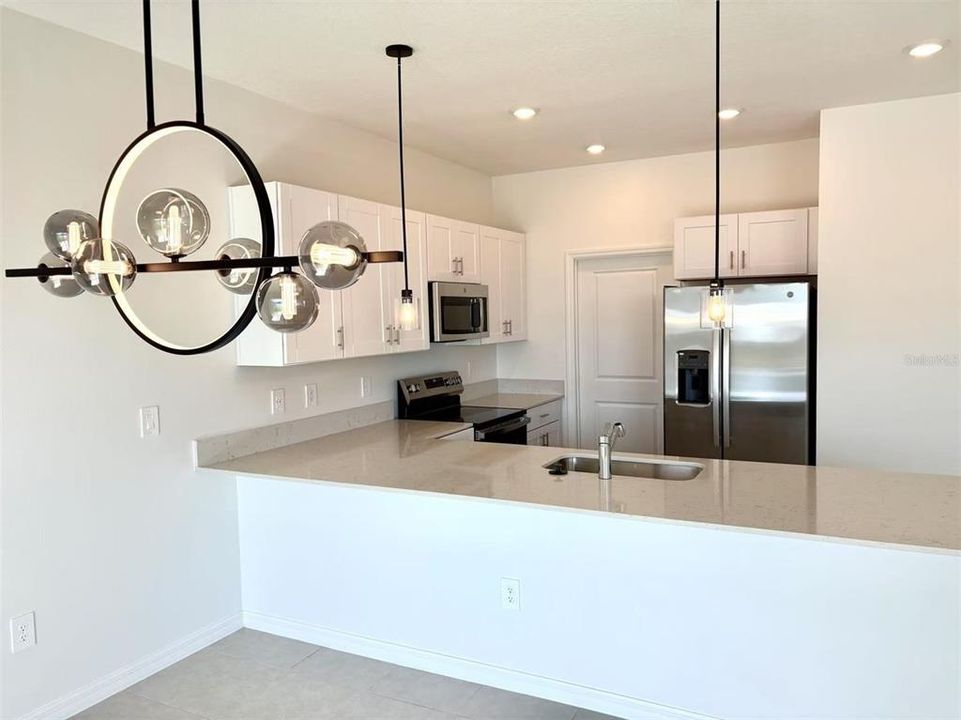 В аренду: $2,200 (3 спален, 2 ванн, 1801 Квадратных фут)