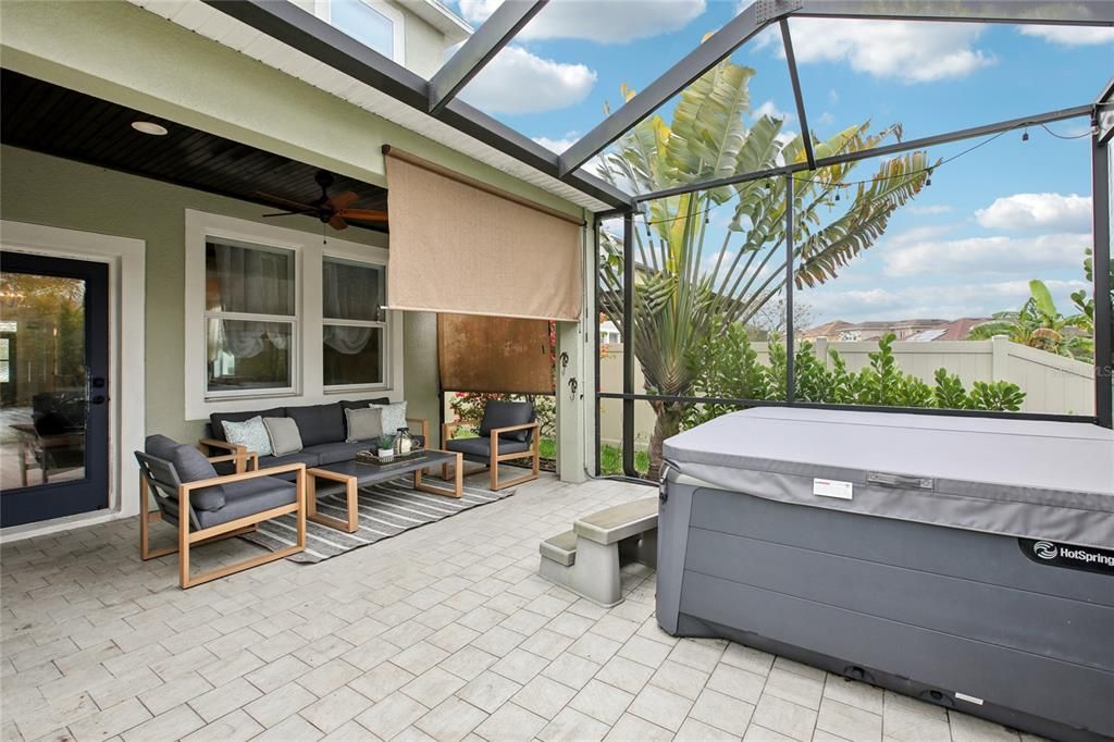 En Venta: $575,000 (5 camas, 3 baños, 2471 Pies cuadrados)