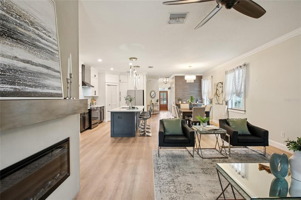 En Venta: $575,000 (5 camas, 3 baños, 2471 Pies cuadrados)