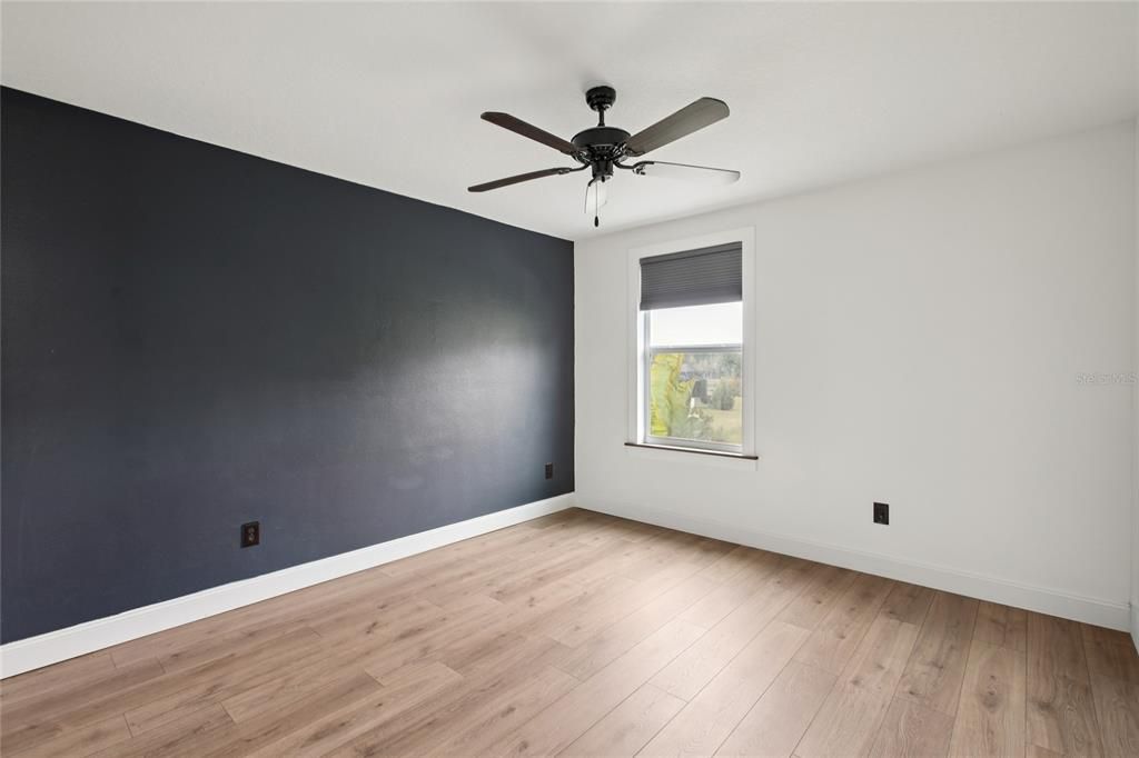 En Venta: $575,000 (5 camas, 3 baños, 2471 Pies cuadrados)