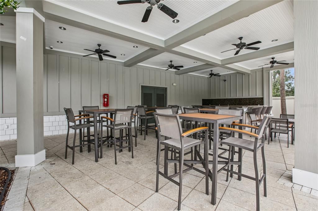 En Venta: $575,000 (5 camas, 3 baños, 2471 Pies cuadrados)